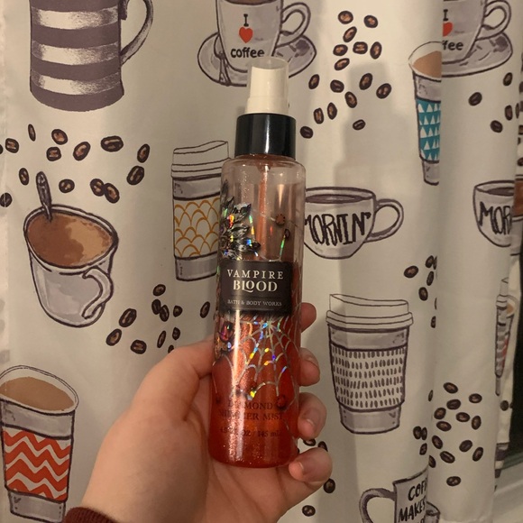 Vampire Blood - Picture 1 of 3